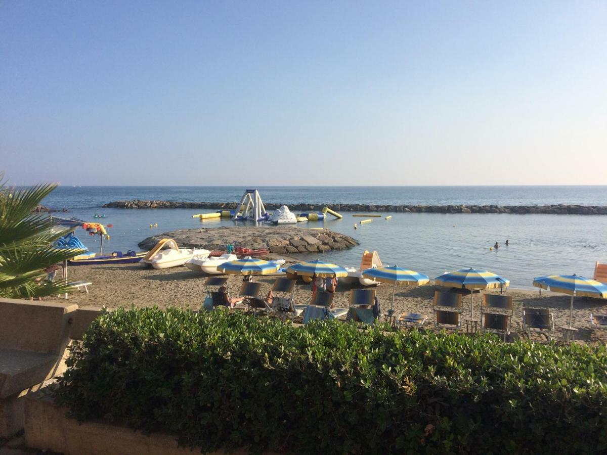شقة Bistrot Del Mare سانتو ستيفانو أل ماري المظهر الخارجي الصورة